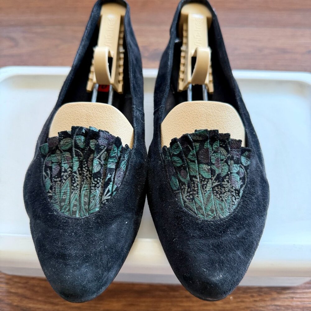Unisa Black Suede Flats Embroidered Toe Slip On Ballet Flats Size 7